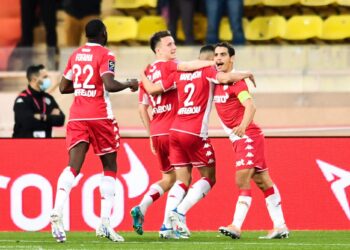 الدوري الفرنسي: موناكو يفوز على نيس يدخل المربع الذهبي مؤقتاً