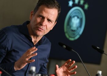 إصابة مدير الاتحاد الألماني بفيروس كورونا