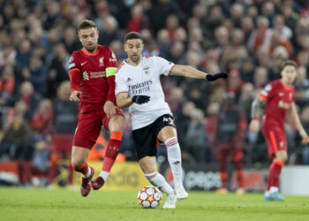 تاعرابت يتألق أمام ليفربول في دوري أبطال أوروبا