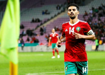 مبارك بوصوفة يعتزل كرة القدم نهائيا