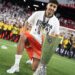 خليلوزيتش يهنئ برقوق بعد تتويجه بلقب “يوروبا ليغ”