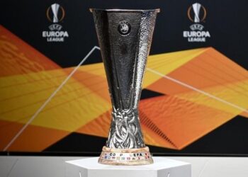 صراع محتدم بين إينتراخت ورينجرز على لقب الدوري الأوروبي