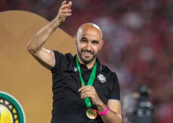 وليد الركراكي وعد زوجته فأوفى