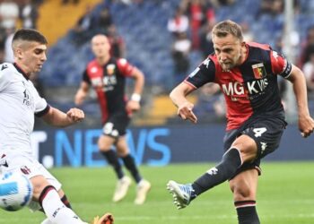 جنوى يودع الدوري الإيطالي الممتاز بهزيمة أمام بولونيا