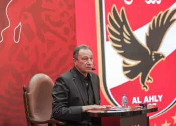 الأهلي المصري يطالب بإقامة نهائي أبطال إفريقيا من مباراتين