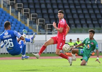 الرجاء الرياضي يفوز على الوداد في الديربي وينعش آماله في التتويج بالبطولة