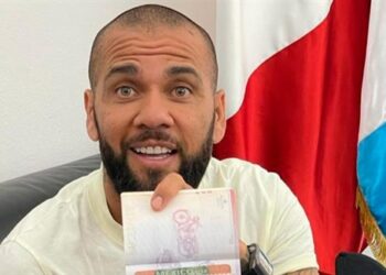 داني ألفيش يحصل على تأشيرة عمل في المكسيك