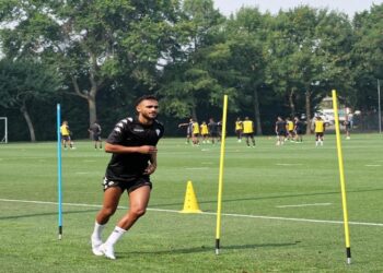 سفيان بوفال يعود إلى تدريبات أنجي الفرنسي
