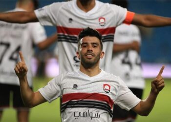 الرائد السعودي يجدد عقد كريم البركاوي