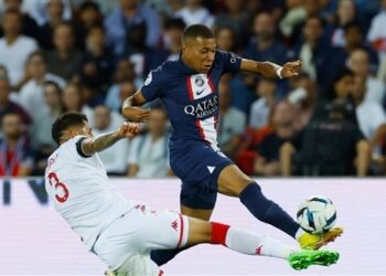 باريس سان جيرمان يسقط في فخ التعادل مع موناكو بالدوري الفرنسي