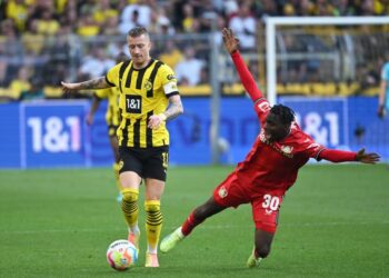ريوس يقود دورتموند للفوز على ليفركوزن