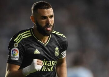 بنزيمة يقود الريال لكسر عناد إسبانيول ويواصل تصدر “الليغا”