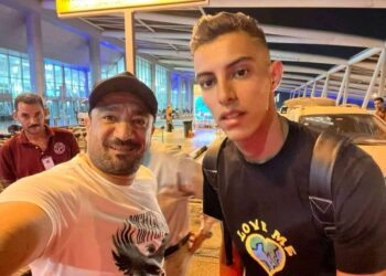 زكرياء الوردي يحط الرحال بالقاهرة للانضمام الزمالك