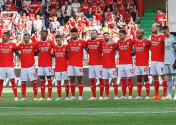 بنفيكا يعبر كاسا بيا وينفرد بصدارة الدوري البرتغالي