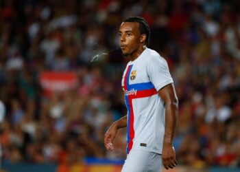 برشلونة يتمكن من تسجيل كوندي