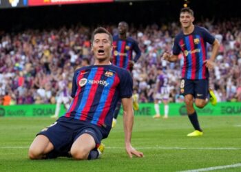 ليفاندوفسكي المبدع يقود برشلونة لسحق بلد الوليد