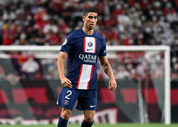 لاعبو المنتخب المغربي يتضامنون مع أشرف حكيمي بعد صافرات الاستهجان