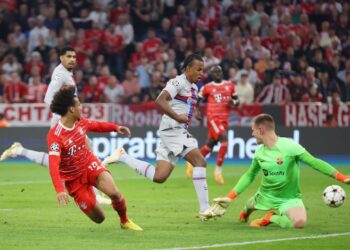 بايرن يواصل تفوقه على برشلونة