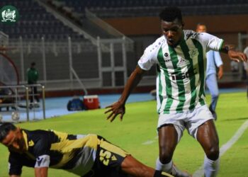 الدفاع الحسني الجديدي يفوز على إتحاد تواركة بهدف دون رد