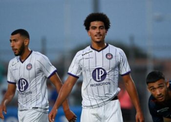 أبو خلال ضمن التشكيلة المثالية للدوري الفرنسي رفقة نيمار