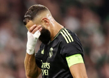 بنزيمة يغيب شهراً عن ريال مدريد