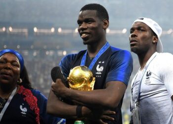 حبس شقيق بول بوغبا لتورطه في ابتزاز لنجم منتخب فرنسا