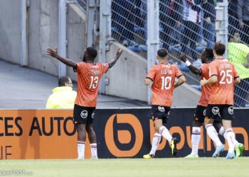 لوريان يكتسح ليون بثلاثية في الدوري الفرنسي