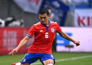 لاعب مغربي ضمن منتخب الشيلي لمواجهة أسود الأطلس