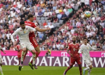 الدوري الألماني: بايرن ميونخ يمطر شباك ماينز بسداسية
