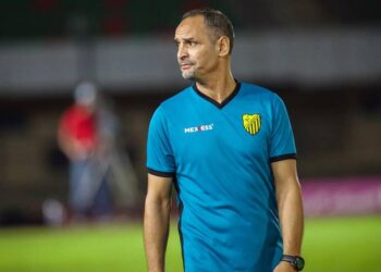 المغرب الفاسي ينفصل بالتراضي عن المدرب التونسي عبد الحي بنسلطان