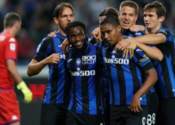 أتالانتا يفلت من فخ فيورنتينا ويزاحم نابولي على الصدارة