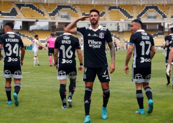كولو كولو يتوج بطلاً للدوري التشيلي