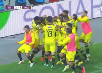 المغرب الفاسي يؤزم وضعية إتحاد طنجة