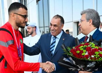 وصول بعثة المنتخب الوطني لدولة الإمارات