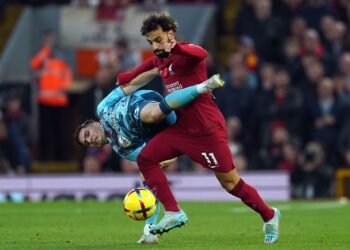ليفربول يهزم ساوثهامبتون بثلاثية في الدوري الإنجليزي