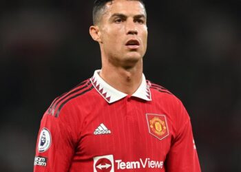 رسمياً.. رونالدو يغادر مانشستر يونايتد