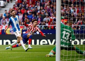 أتلتيكو مدريد يواصل نتائجه المخيبة في الدوري الإسباني