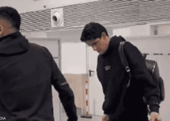 بونو والنصيري يحظيان باستقبال الأبطال في إسبانيا