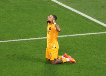 المنتخب الهولندي يصعد إلى ربع نهائي كأس العالم