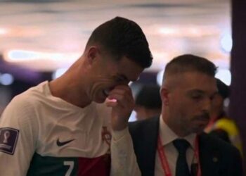 رونالدو يخرج باكيا بعد الاقصاء على يد المنتخب المغربي