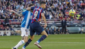 برشلونة يودع 2022 بتعادل مخيب أمام جاره إسبانيول