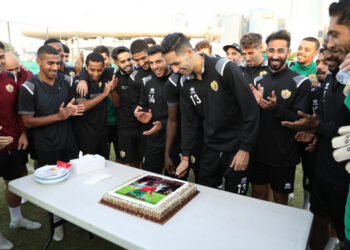 بدر بانون يحظى باستقبال الأبطال