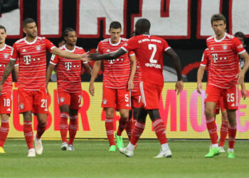 فرانكفورت يفرض التعادل على بايرن ميونخ في البوندسليغا