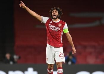 محمد النني لاعب ارسنال يخضع لجراحة في الركبة