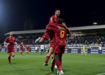 روما يفوز على سبيزيا في الدوري الإيطالي