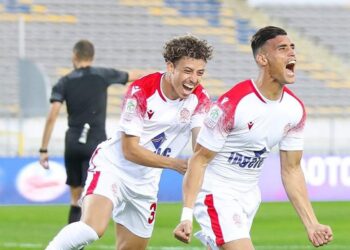 الوداد الرياضي يحقق فوزا صعبا على حسنية أكادير