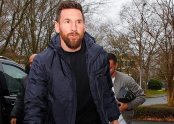 ليونيل ميسي يعود لتدريبات باريس سان جيرمان بعد احتفالات كأس العالم