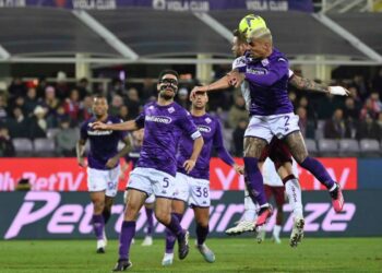 فيورنتينا إلى نصف نهائي كأس إيطاليا