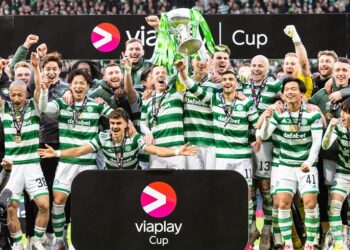 سيلتيك يتوج بلقب كأس الدوري الإسكتلندي