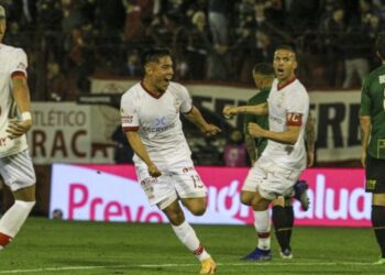 هوراكان يهزم بانفيلد ويصعد إلى صدارة الدوري الأرجنتيني
